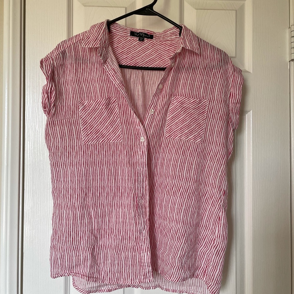 Sleeveless button down shirt